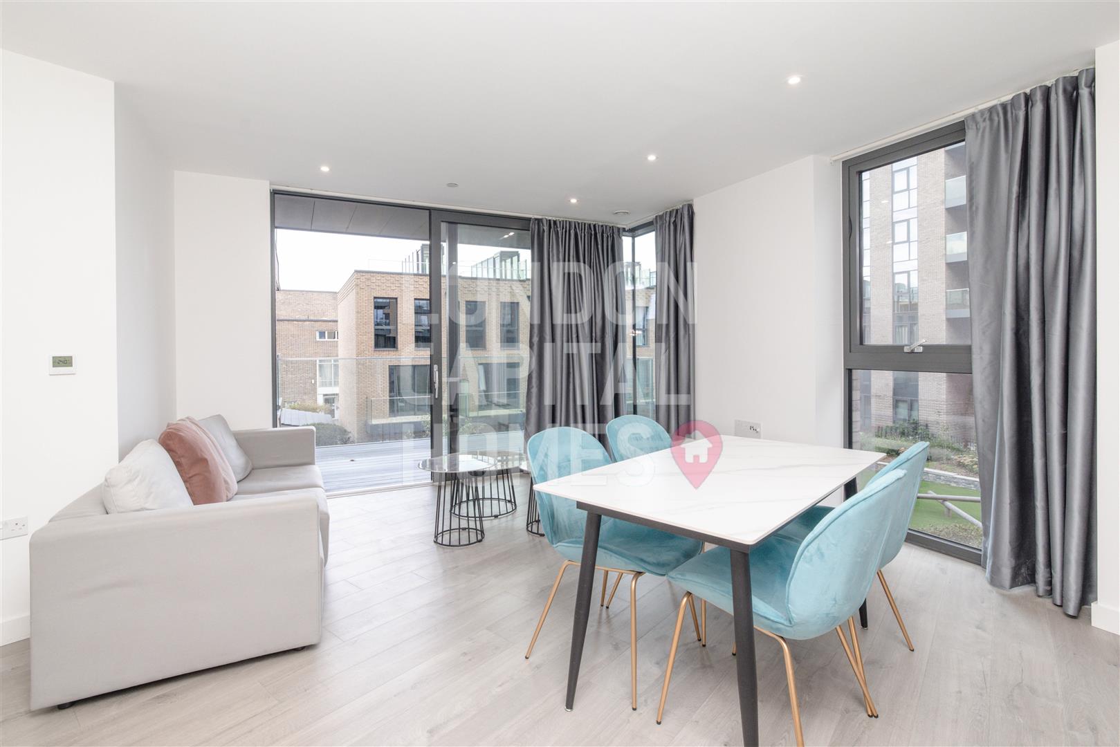 1 bed property in Willowbrook House, London